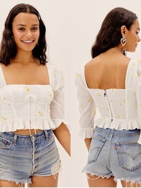 White Floral Swiss Dot Puff Sleeve Crop Top